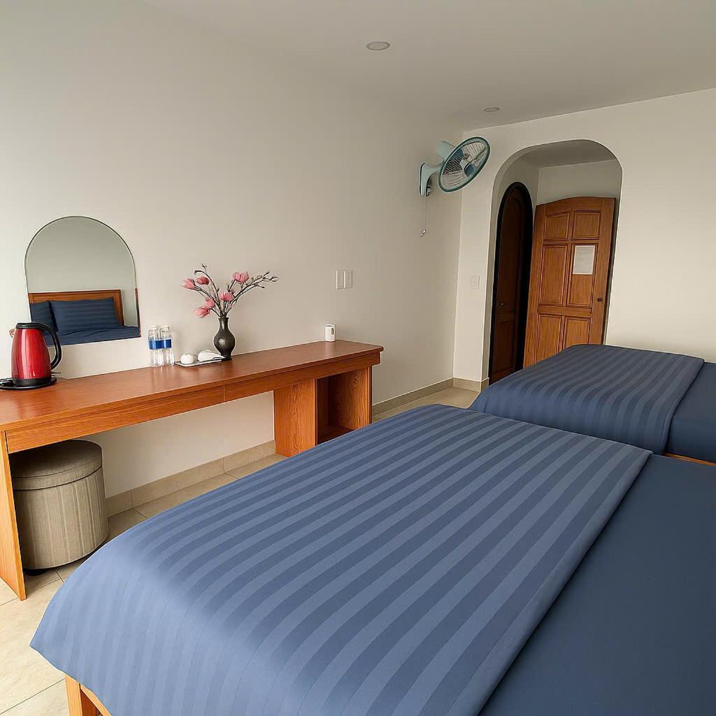 Otel Hotel Dalat エクステリア 写真